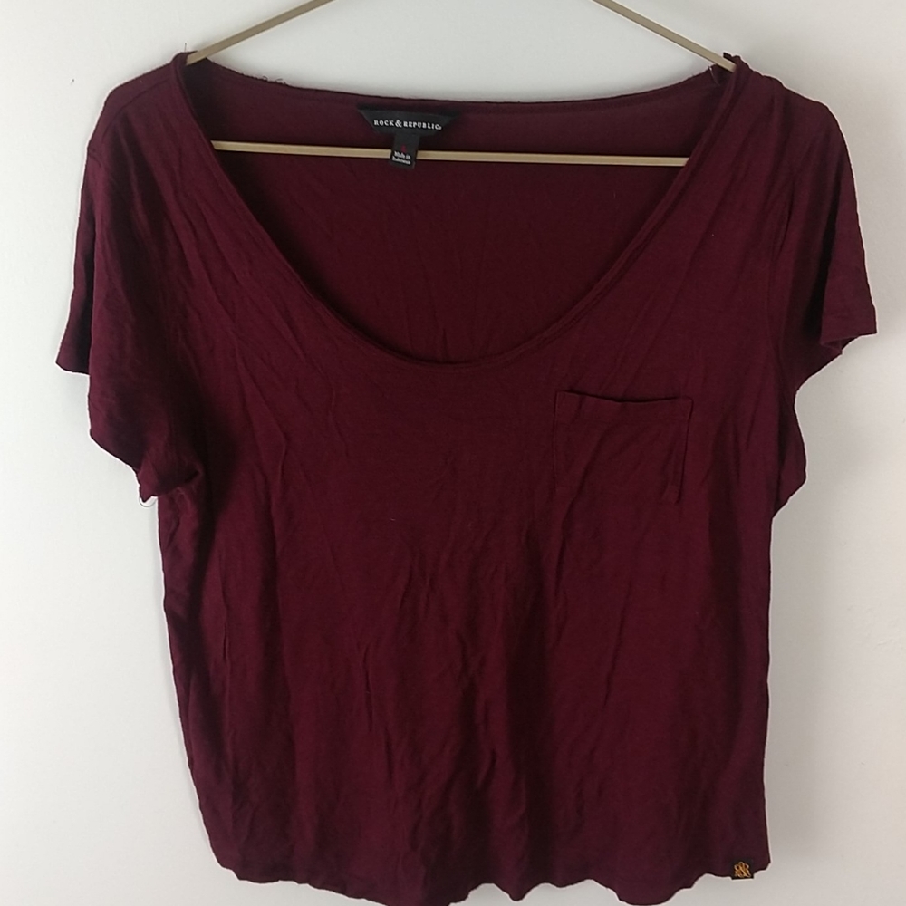 V neck t-shirt